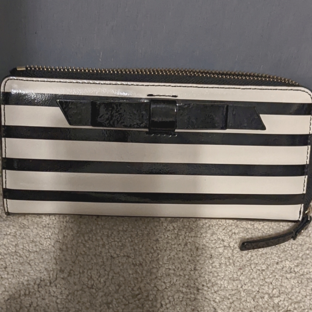Authentic Kate Spade Continental Wallet